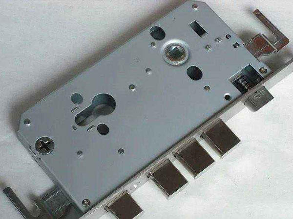 西市24小时上门开锁公司